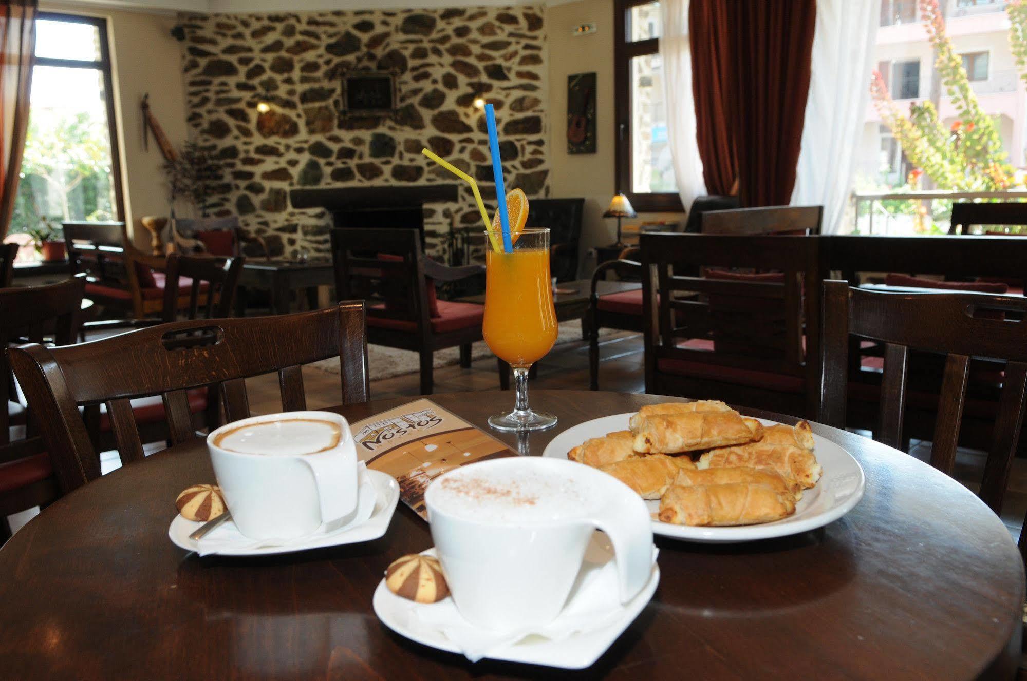 Hotel Nostos Kastoria Buitenkant foto